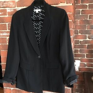 Cabi City Blazer size 6 #717